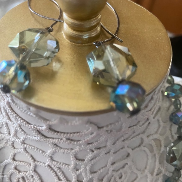 2 Pc Green Crystals & Sterling Silver .925 Necklace & Earrings Set - Picture 3 of 10